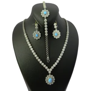 نیم ست نقره زنانه کد 045