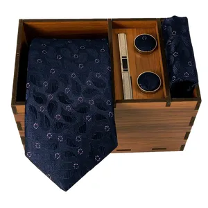 ست کراوات و دستمال جیب و دکمه سردست مردانه اکسون کد 380