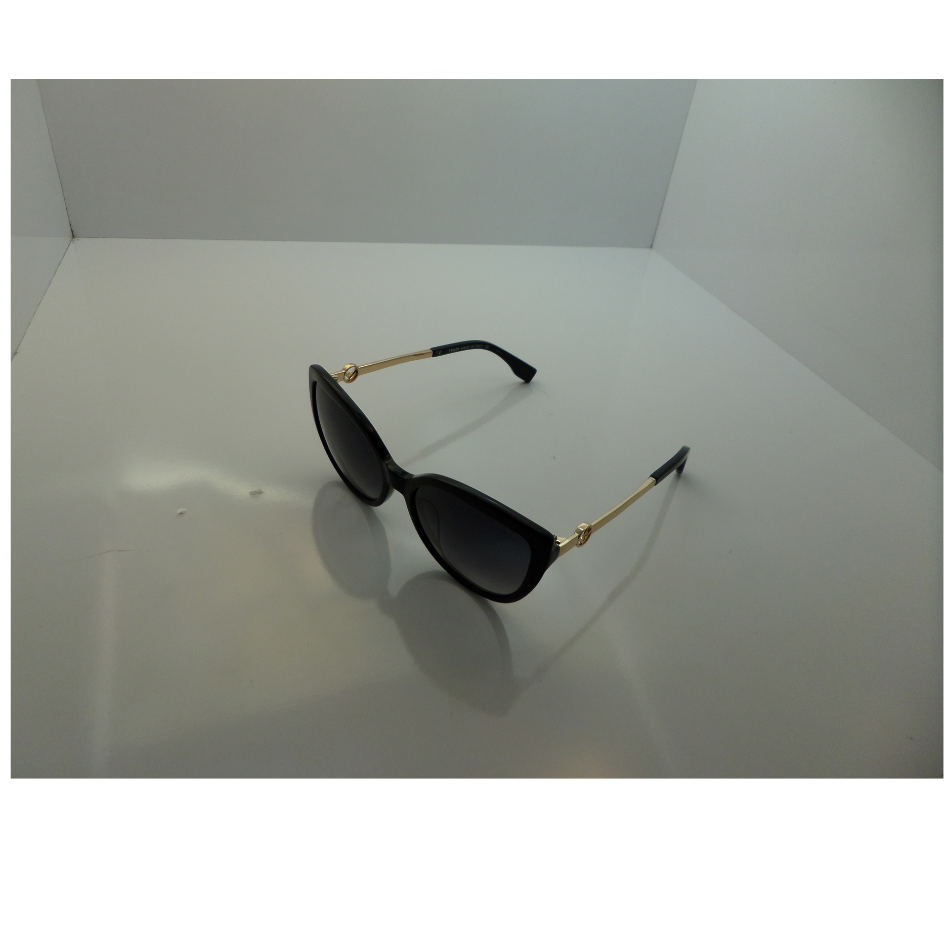عینک آفتابی فندی مدل ff0346