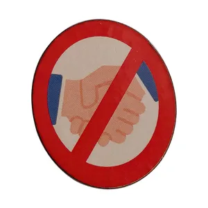 سنجاق سینه  طرح دست کد 337