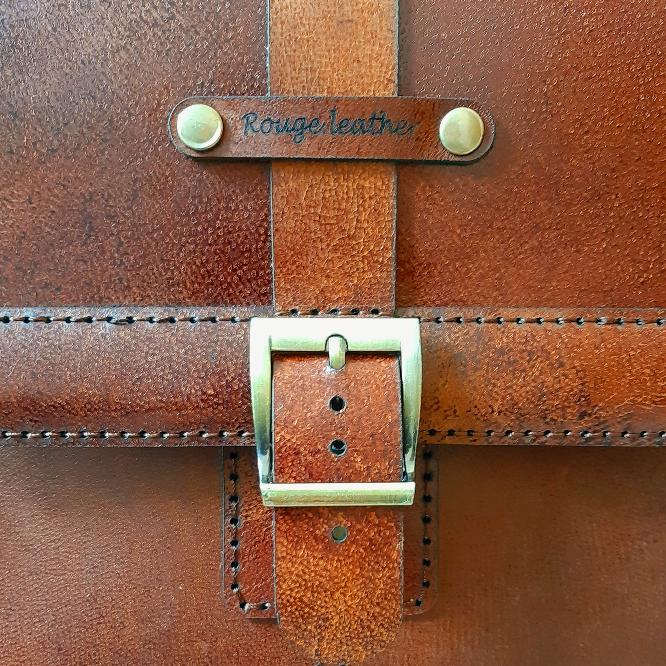 کیف دوشی مردانه چرم روژه مدل ES01A