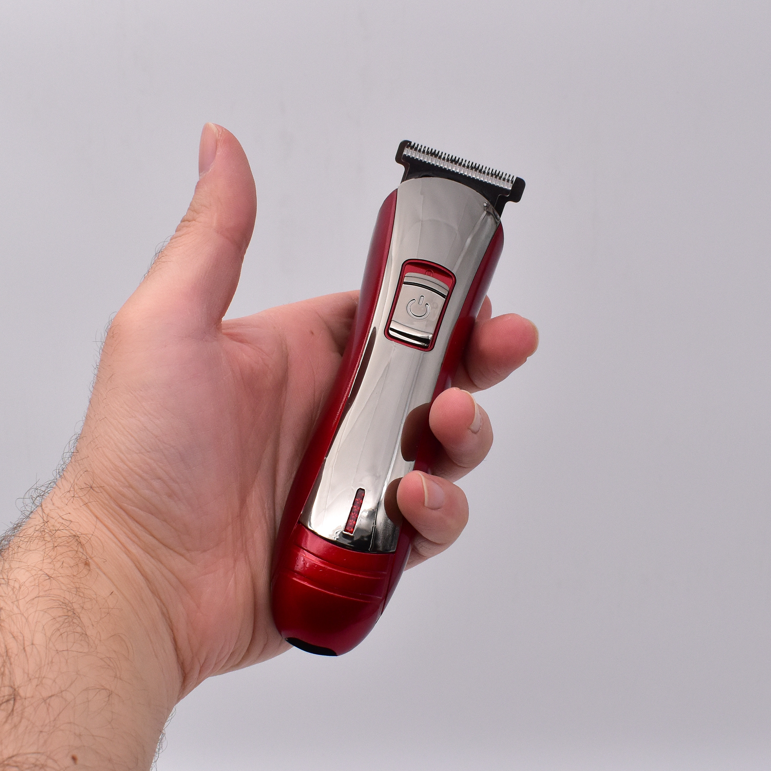 ماشین اصلاح موی صورت و بدن کیمی مدل KM-7055 ماشین اصلاح موی صورت و بدن کیمی مدل KM-7055