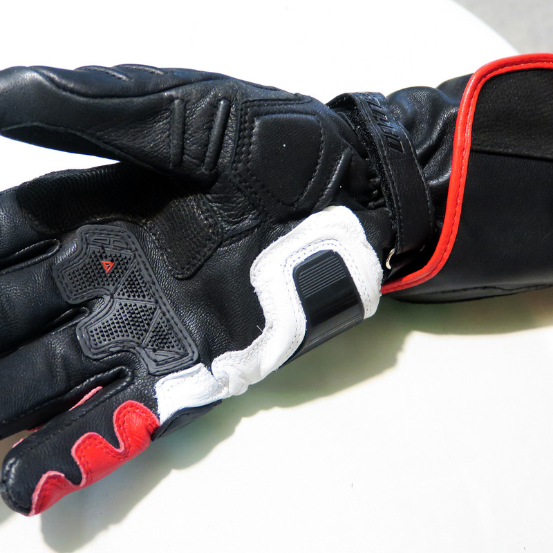 دستکش موتورسواری داینس مدل AX08