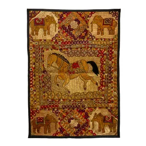 رومیزی سوزن دوزی طرح اسب کد A2