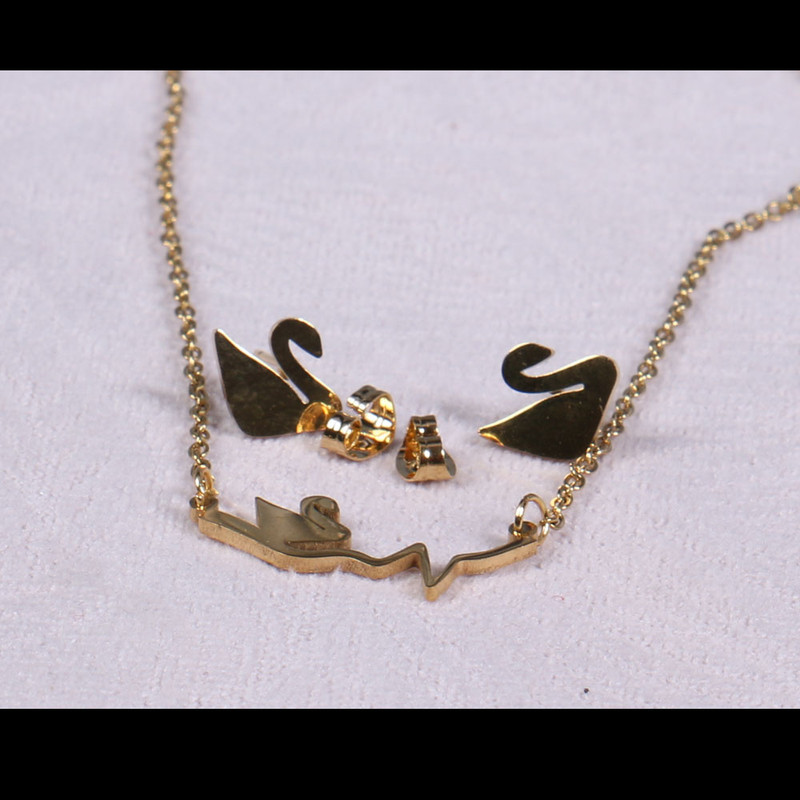 نیم ست دخترانه طرح قو کد 13237 نیم ست دخترانه طرح قو کد 13237