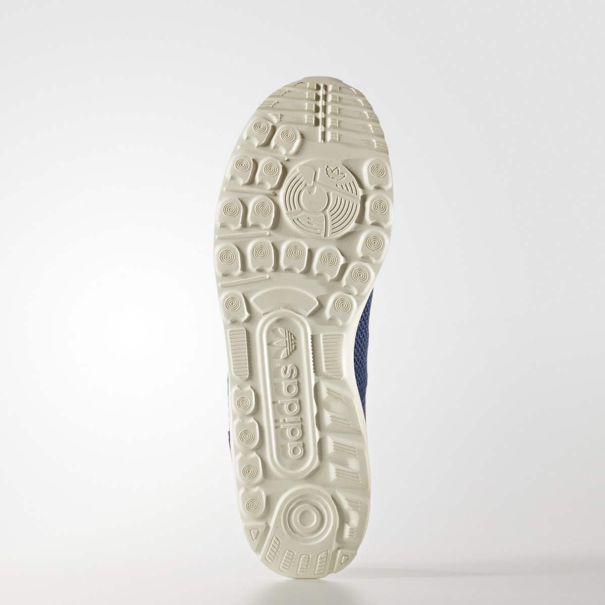 کفش مخصوص پیاده روی زنانه آدیداس مدل BB2278