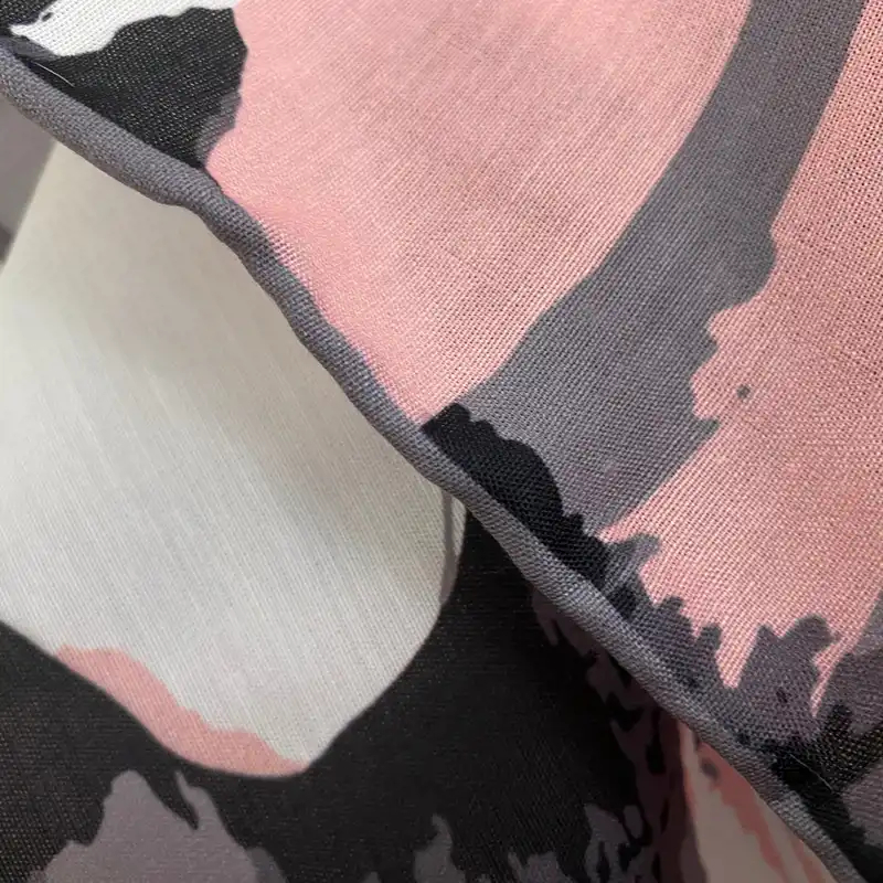 روسری زنانه مدل نخی چهارفصل قواره بزرگ کد 1807