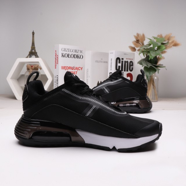 کفش مخصوص پیاده روی مردانه نایکی مدل Air Max 2090 b