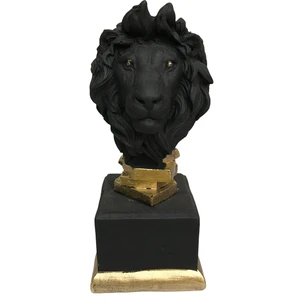 مجسمه طرح شیر مدل RM-6979