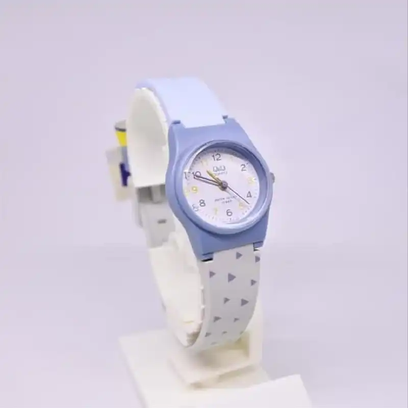 ساعت مچی عقربه ای دخترانه کیو اند کیو مدل VP47J035Y