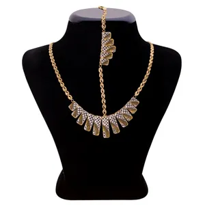 نیم ست طلا 18 عیار زنانه کد N160