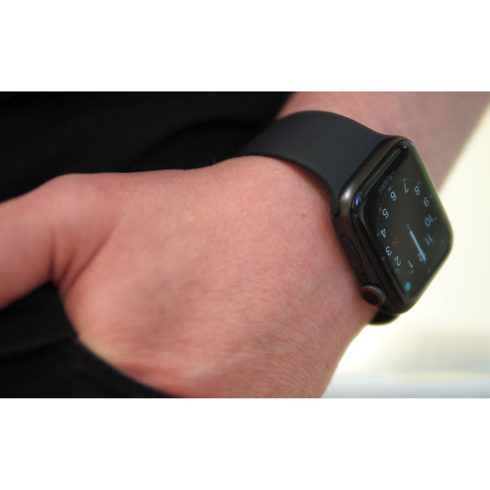 ساعت هوشمند اپل واچ سری 5 مدل 44m Aluminum Case Black Sport Silicon Band -  - 7