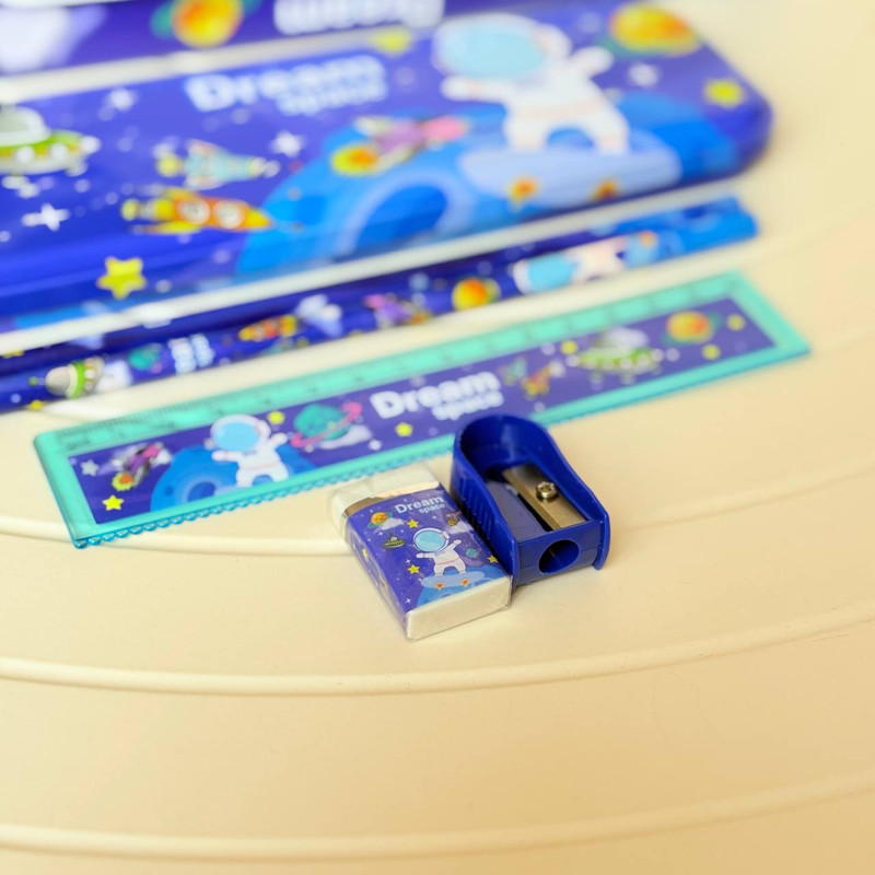 بسته لوازم تحریر مدل فضانورد پسرانه مجموعه 6 عددی