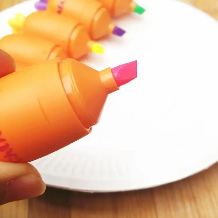 ماژیک علامت گذار طرح هویج مدل yz5363 کد 133937