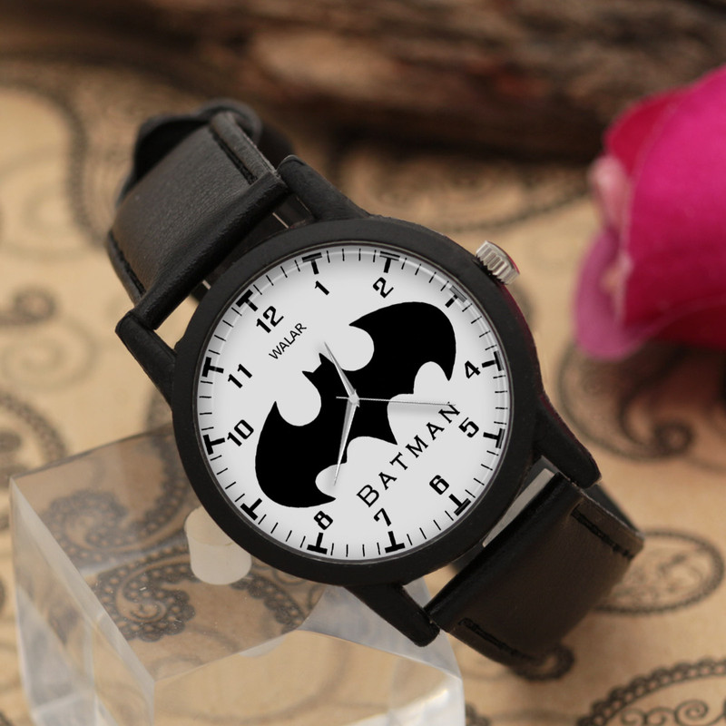 ساعت مچی عقربه ای زنانه و مردانه والار طرح بتمن کد LF2306 ساعت مچی عقربه ای زنانه و مردانه والار طرح بتمن کد LF2306