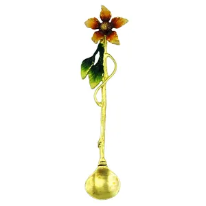 قاشق چای خوری طرح گل آفتابگردان مدل GZ98670