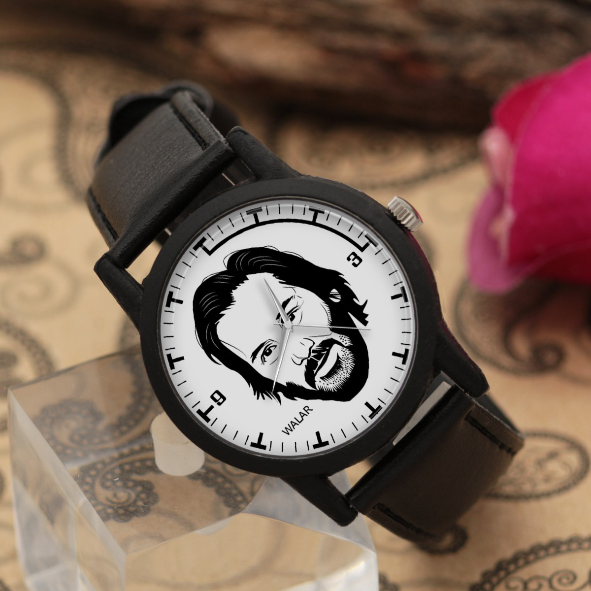 ساعت مچی عقربه ای والار طرح کینو ریوس کد LF2409