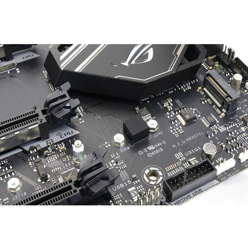 مادربرد ایسوس مدل ROG CROSSHAIR VIII HERO