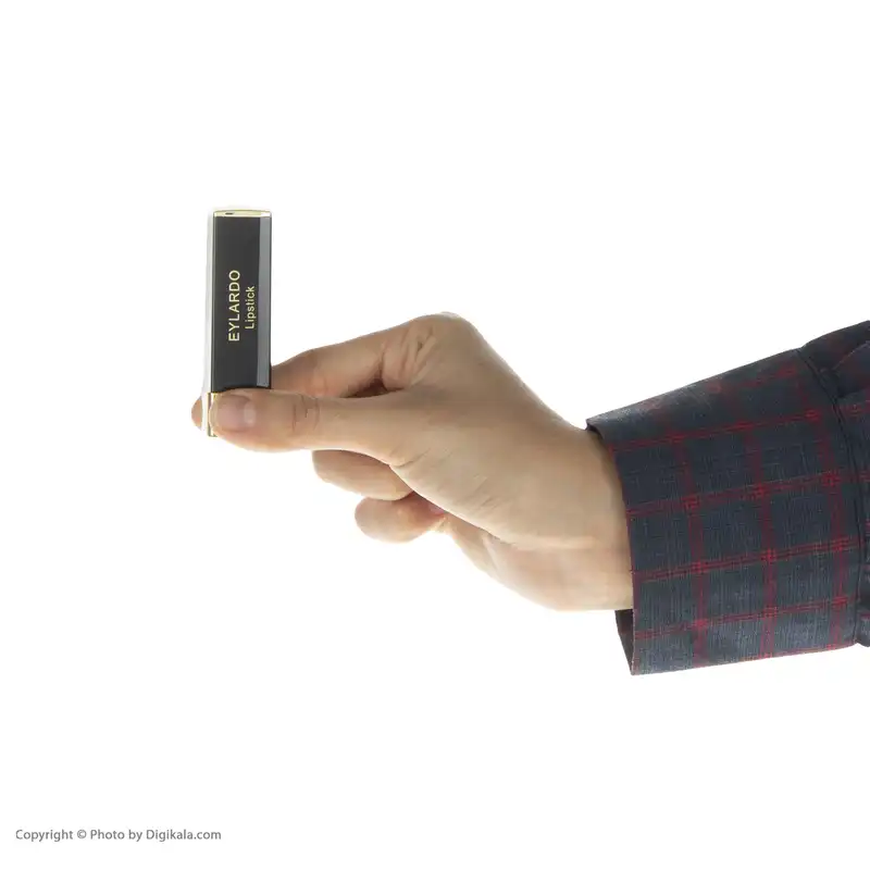 رژ لب جامد ایلاردو شماره 03