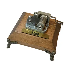 جعبه موزیکال ایل تمپو فلیچیتا طرح LEON کد 138396