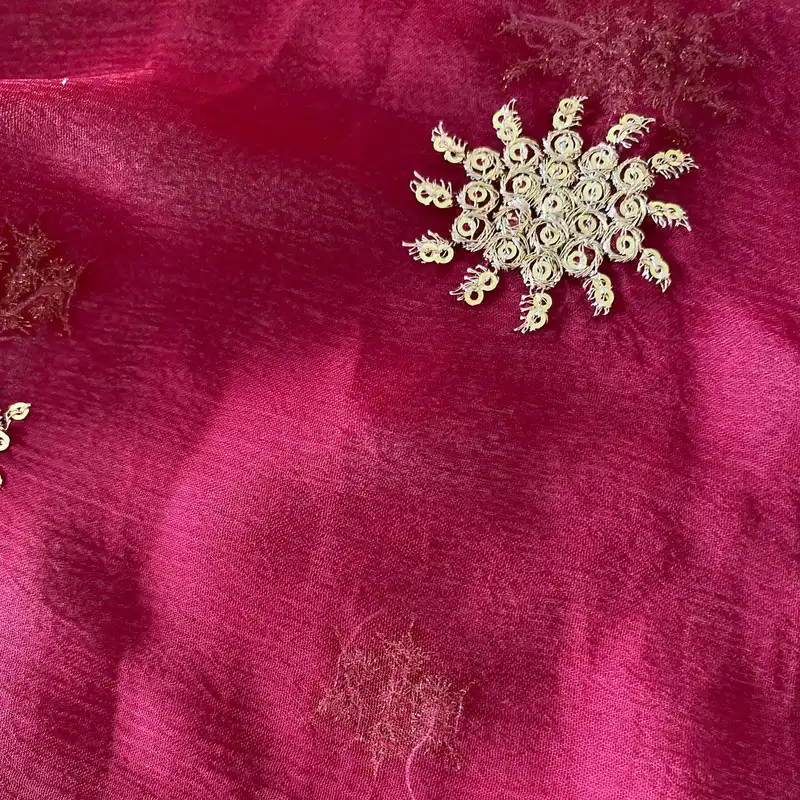 شال زنانه مدل حریر پولک دوزی