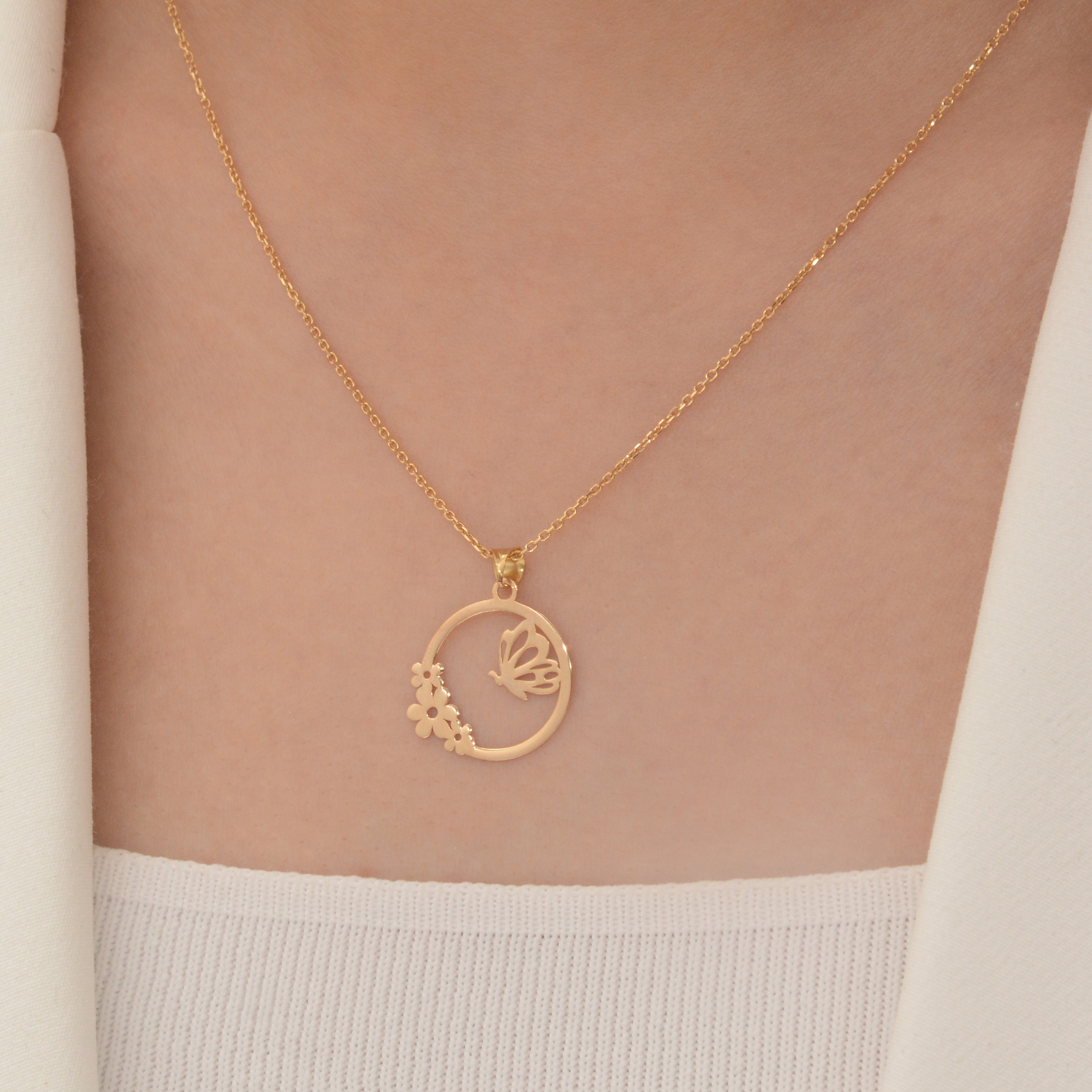 آویز گردنبند طلا 18 عیار زنانه طلای مستجابی مدل گل و پروانه کد 67