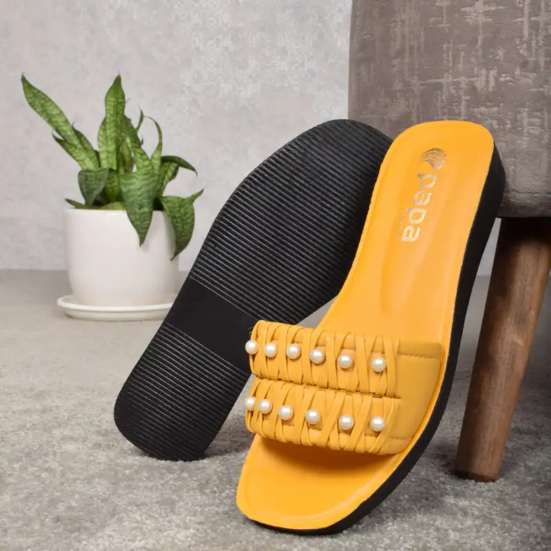 دمپایی زنانه پاپا مدل KRD.2786