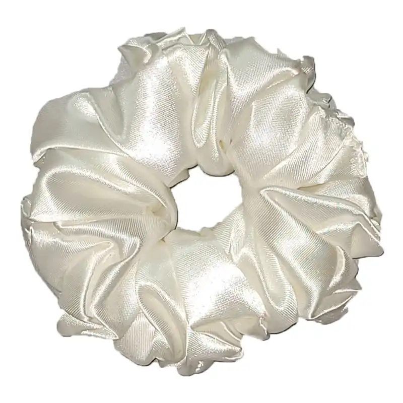 کلاه زنانه مدل ساتن به همراه چشم بند و کش مو