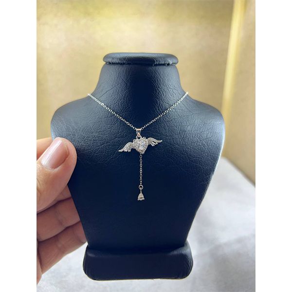 گردنبند نقره زنانه سواروسکی مدل قلب و بال فرشته آویز دار متحرک کد 454851 -  - 3