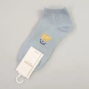 جوراب دخترانه مدل تاج کد FBF-JB011BL