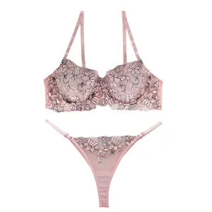 ست شورت و سوتین زنانه برتا مدل توری کد 24250MEP