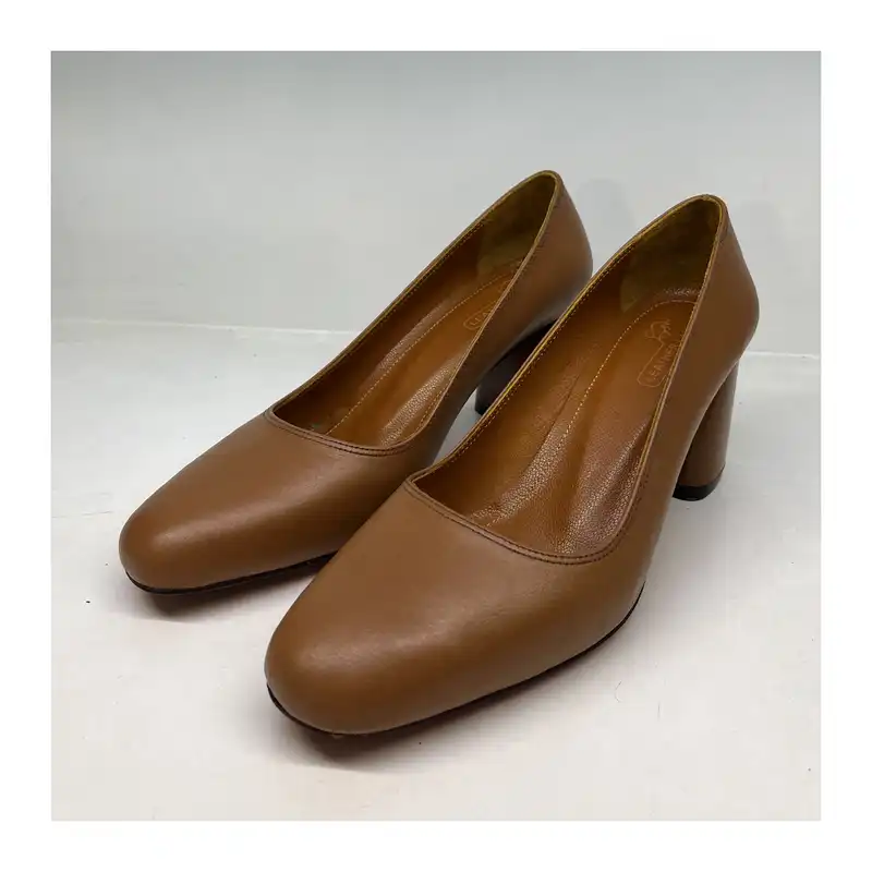 کفش زنانه سرزمین چرم کد 1417 رنگ عسلی