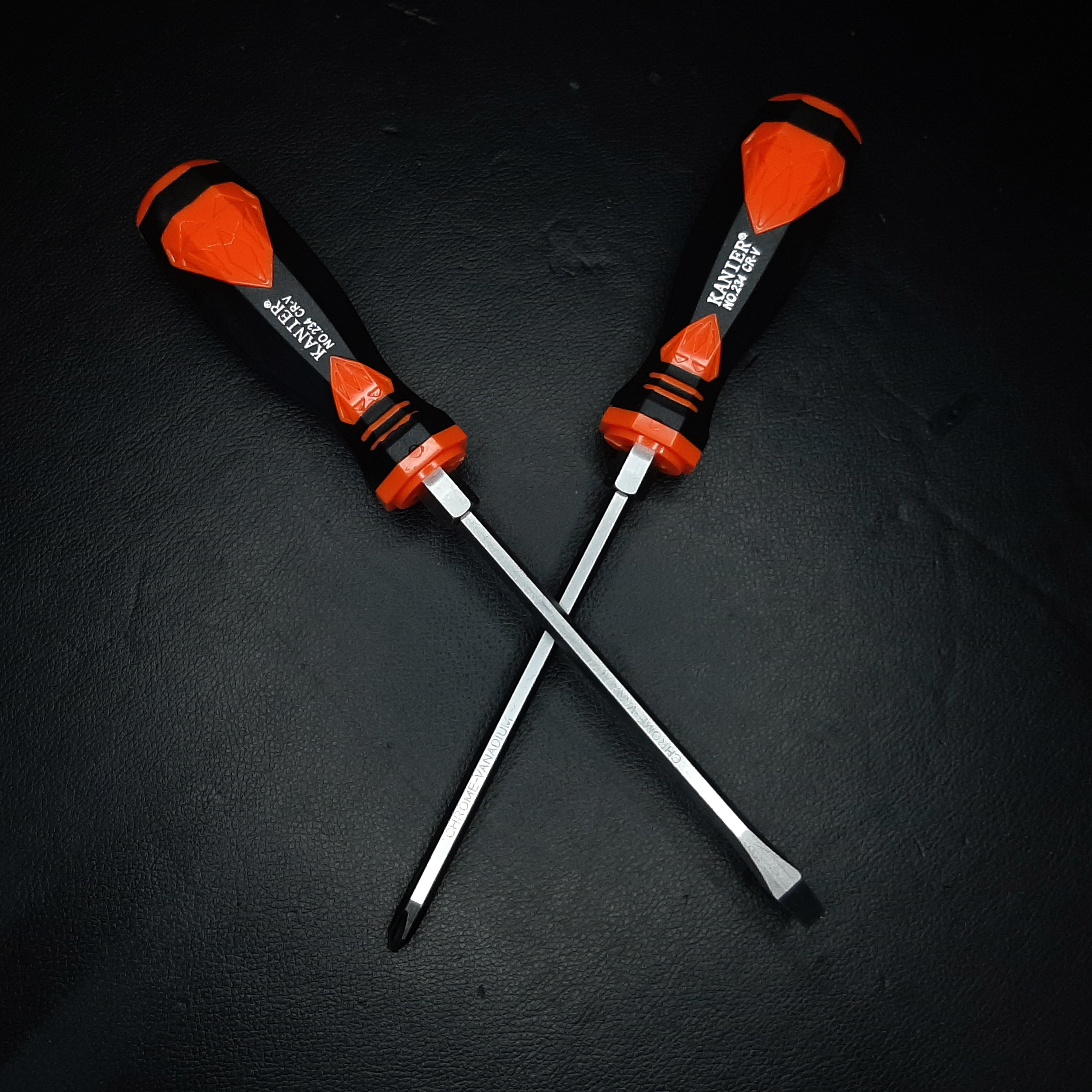 پیچ گوشتی ضربه خور کانیر مدل CV-002 بسته 2 عددی پیچ گوشتی ضربه خور کانیر مدل CV-002 بسته 2 عددی