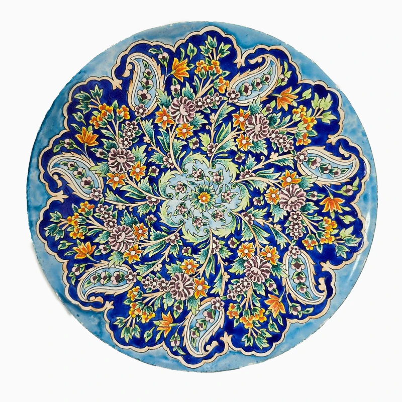 بشقاب میناکاری مسی میناسرای نیکنامی مدل رقص نقش کد B30