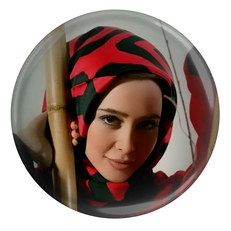 مگنت مدل بازیگر الناز حبیبی S8075