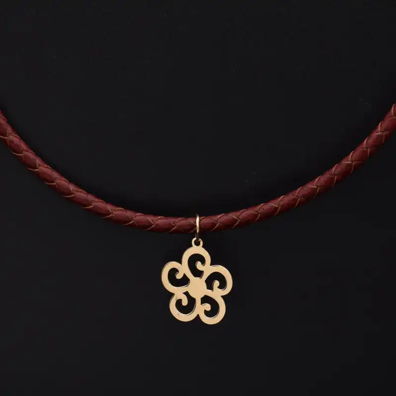 گردنبند طلا 18 عیار زنانه الن نار مدل گل ELN9843375