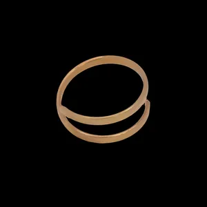 انگشتر طلا کم اجرت 18 عیار زنانه ناریا مدل پیچ کد M2-2 سایز 57