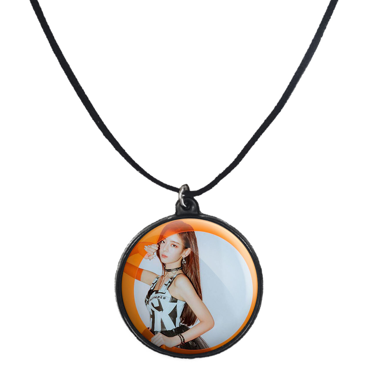 گردنبند پرمانه طرح گروه موسیقی ایتزی کد pmb.13044 مدل دو طرفه