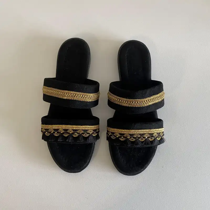 صندل زنانه مدل سنتی