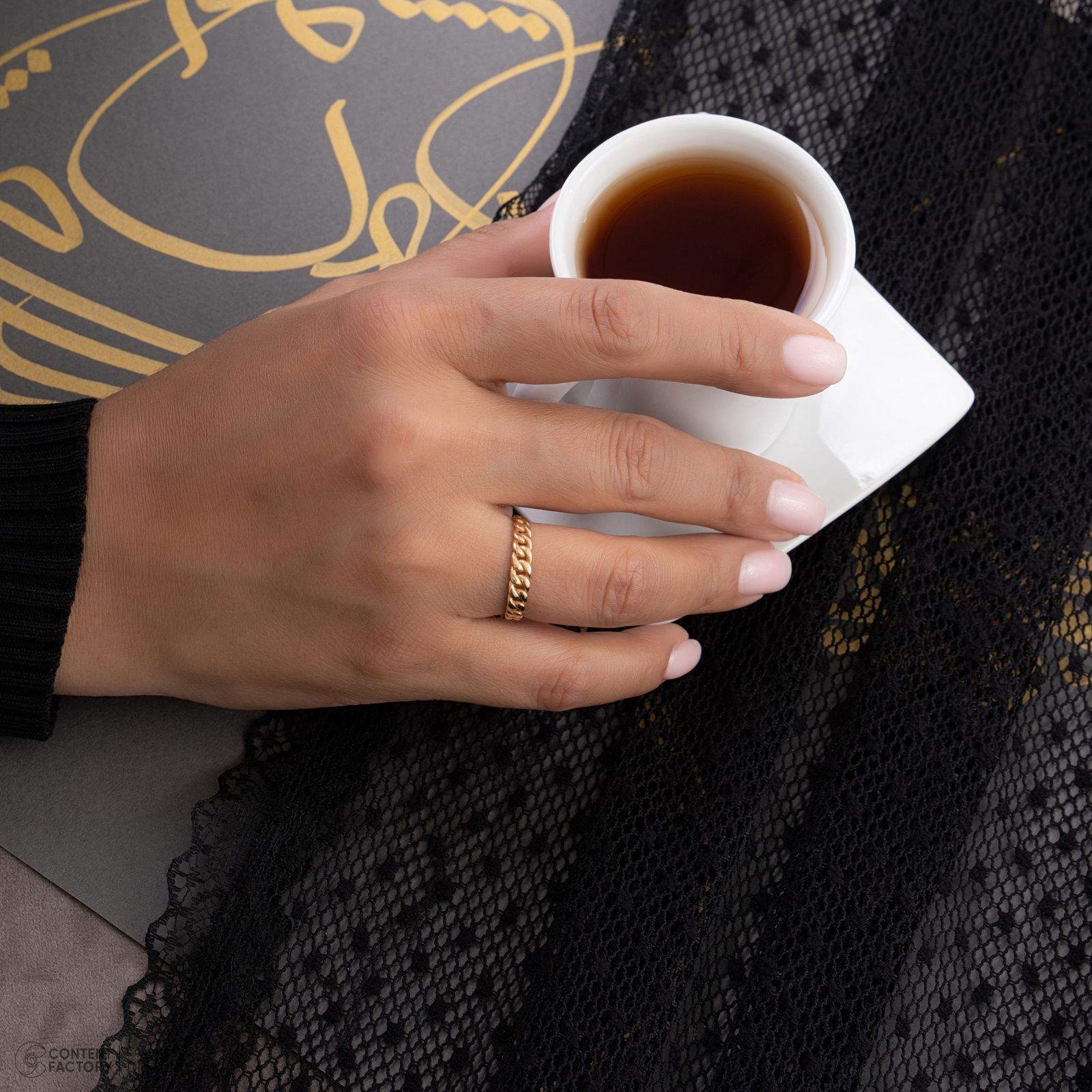 انگشتر طلا 18 عیار زنانه با طرح کارتیه حافا گلد مدل r015 سایز 53 -  - 8