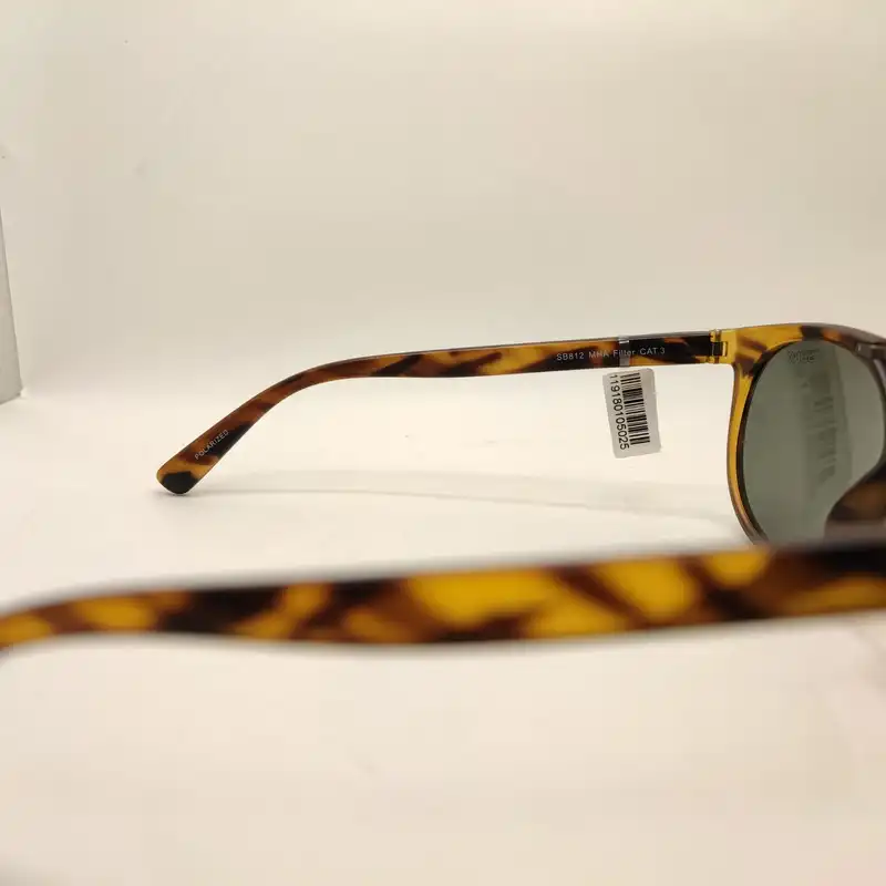 عینک آفتابی اس بی کی مدل SB812