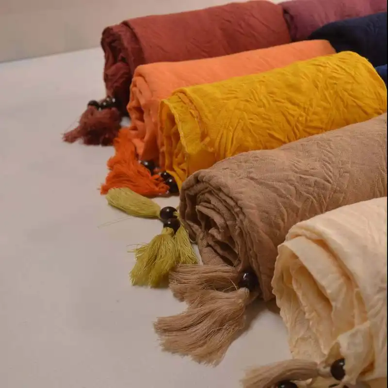 روسری زنانه مدل پلیسه