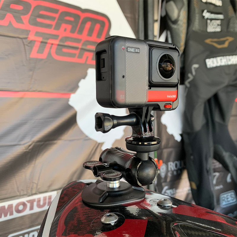 دوربین فیلم برداری ورزشی اینستا 360 مدل INSTA360 ONE RS TWIN EDITION  به همراه لوازم جانبی ضد آب غواصی