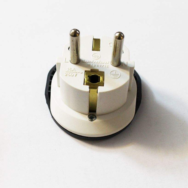 مبدل برق بهداد الکتریک مدل BE-220 بسته 5 عددی