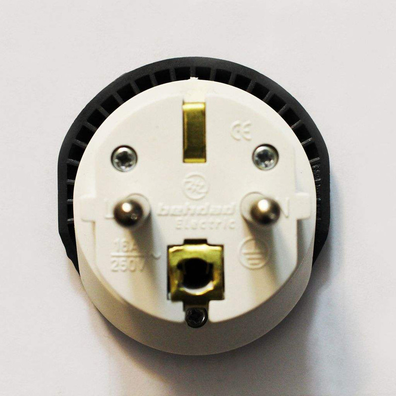 مبدل برق بهداد الکتریک مدل BE-220 بسته 5 عددی