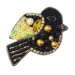 سنجاق سینه طرح گنجشک کد UM-K123