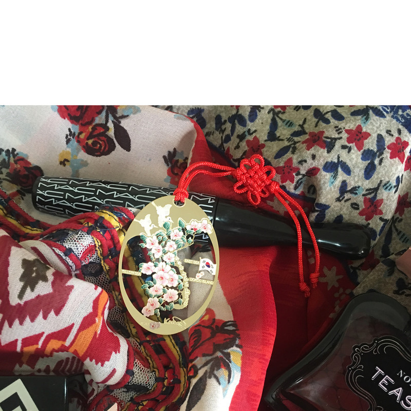 آویز گردنبند زنانه طرح گل بهار مدل KR20