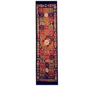 رومیزی سوزن دوزی کد SOOZRA1