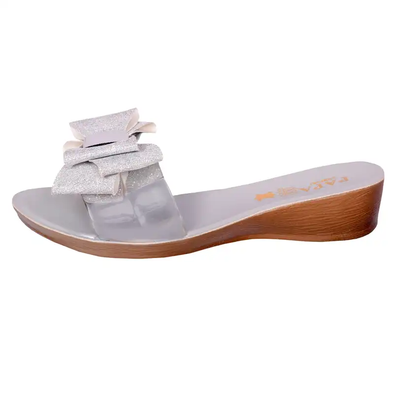 دمپایی زنانه پاپا کد SLV.6062