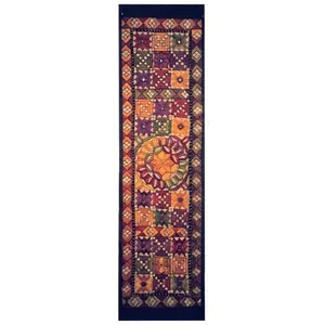 رومیزی سوزن دوزی کد SOOZRA4